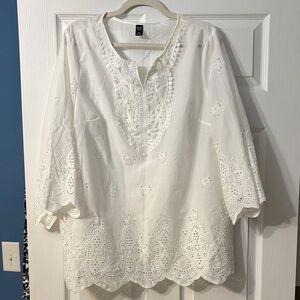 Emery Rose White Embroidered Women's Top Size 2XL